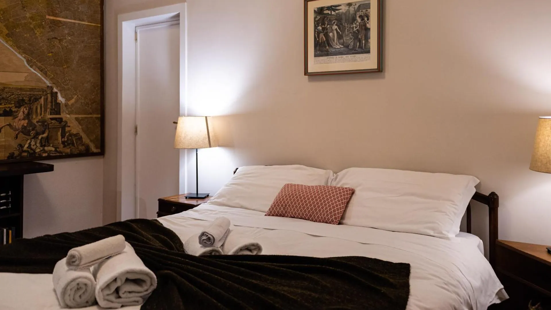Cortile Montechia By Domusextra Apartment Naples