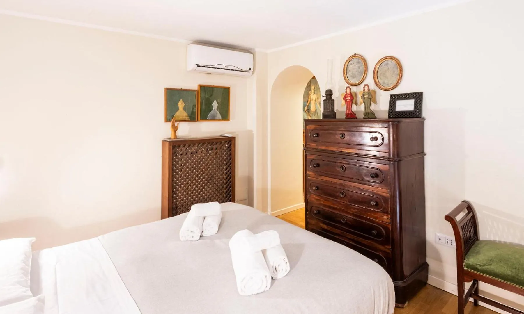 Cortile Montechia By Domusextra Apartment Naples Italy