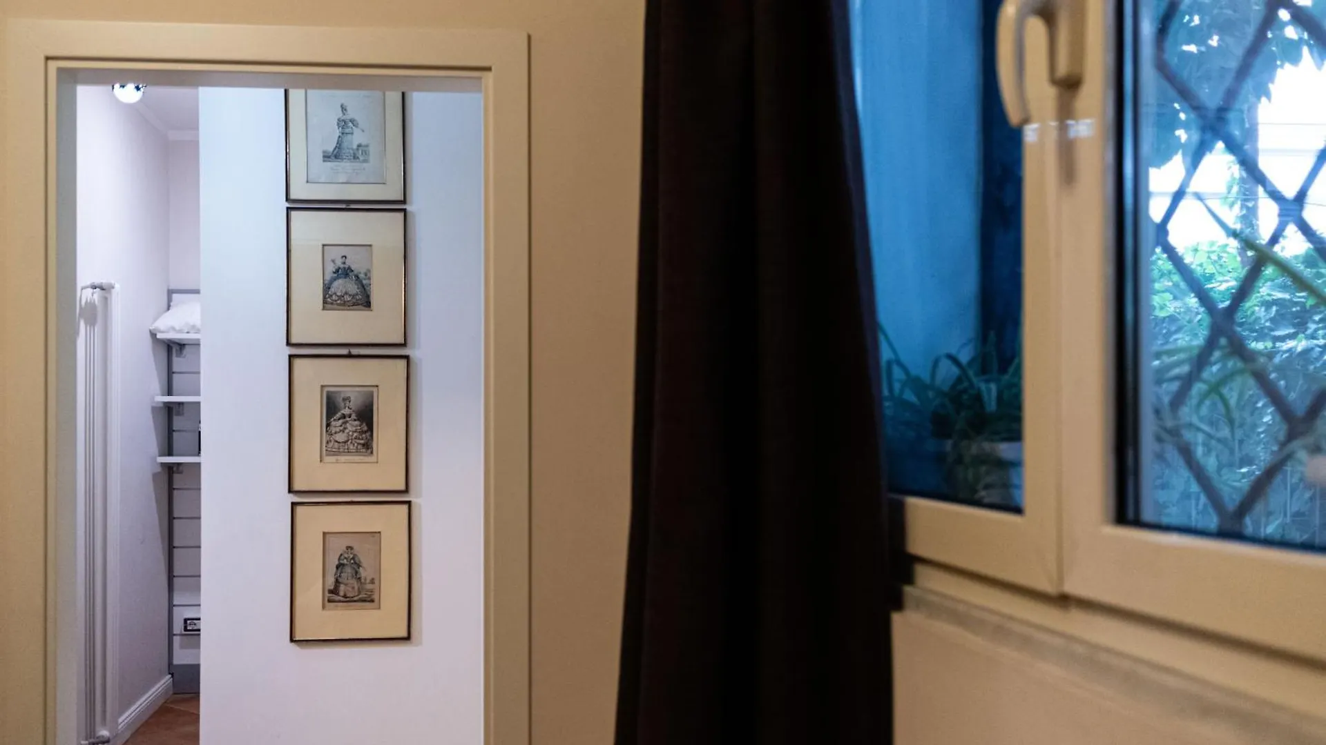 Cortile Montechia By Domusextra Apartment Naples